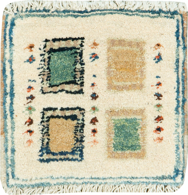 Vintage Persian Gabbeh Tribal Throw Rug, No.26621 - Galerie Shabab