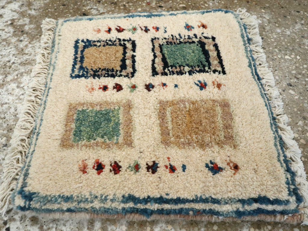 Vintage Persian Gabbeh Tribal Throw Rug, No.26621 - Galerie Shabab
