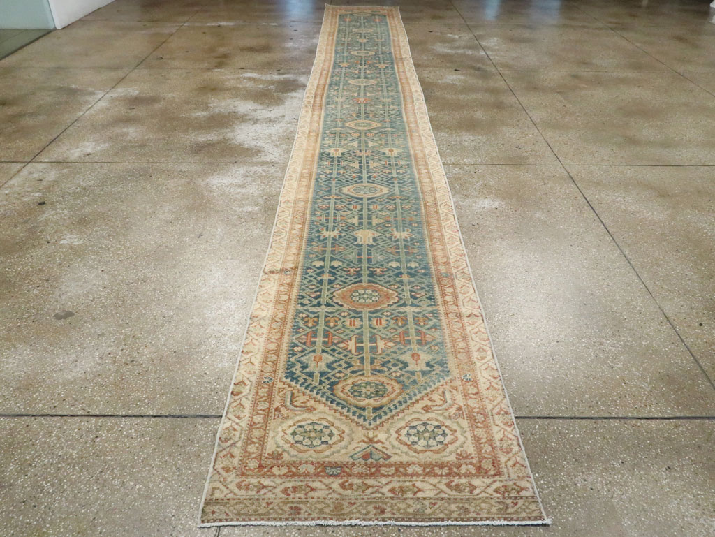 Vintage Persian Malayer Runner, No.26623 - Galerie Shabab