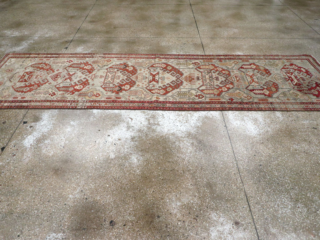 Antique Persian Malayer Runner, No.26627 - Galerie Shabab