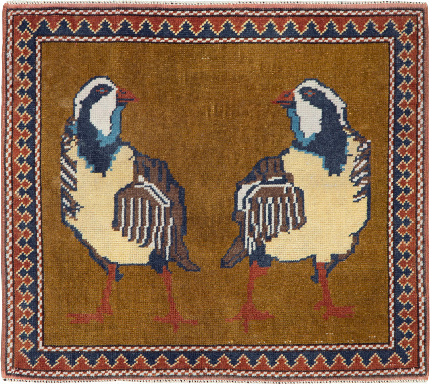 Vintage Turkish Anatolian Pictorial Square Throw Rug, No.26628 - Galerie Shabab