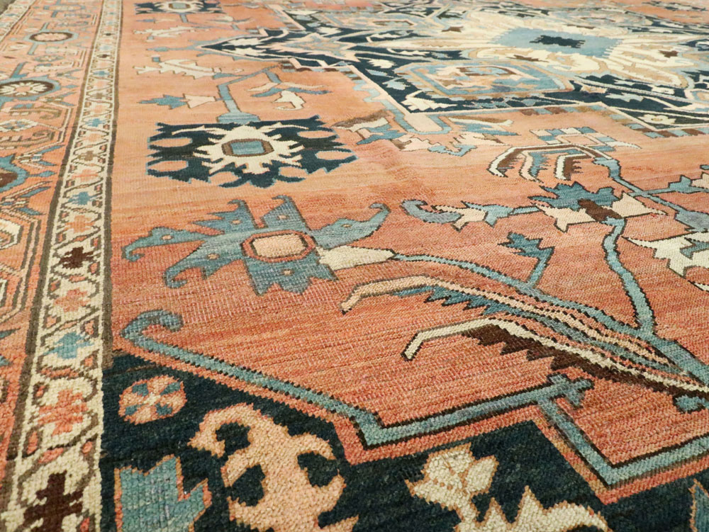 Antique Persian Serapi Carpet, No.26656 - Galerie Shabab
