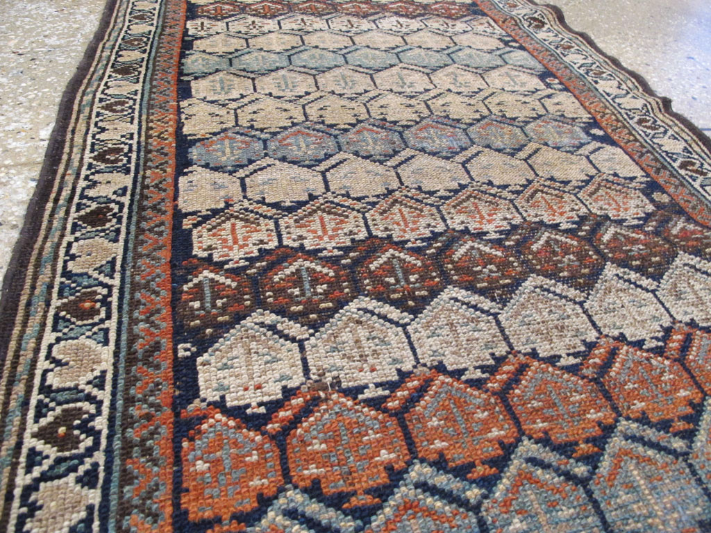 Antique Persian Kurd Runner, No.26658 - Galerie Shabab