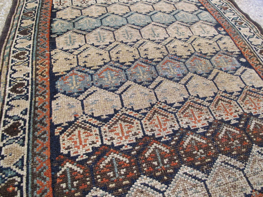Antique Persian Kurd Runner, No.26658 - Galerie Shabab