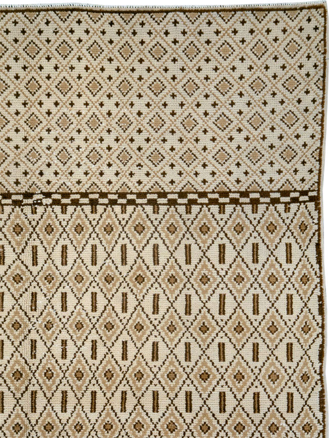 Vintage Moroccan Carpet, No.26661 - Galerie Shabab