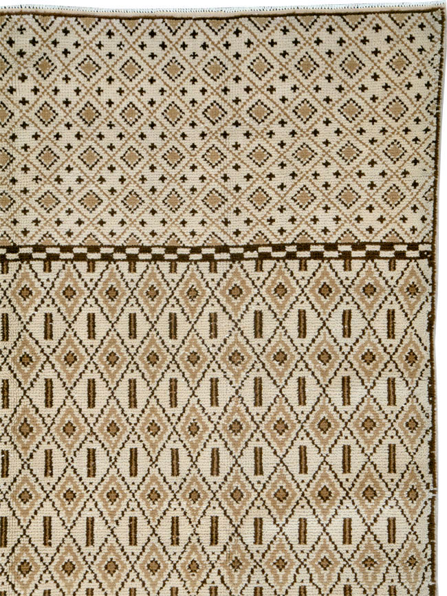 Vintage Moroccan Carpet, No.26661 - Galerie Shabab