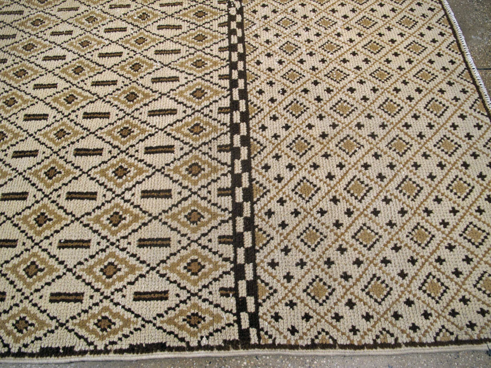 Vintage Moroccan Carpet, No.26661 - Galerie Shabab