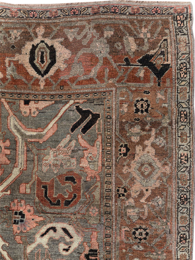 Antique Persian Bidjar Accent Rug, No.26662 - Galerie Shabab