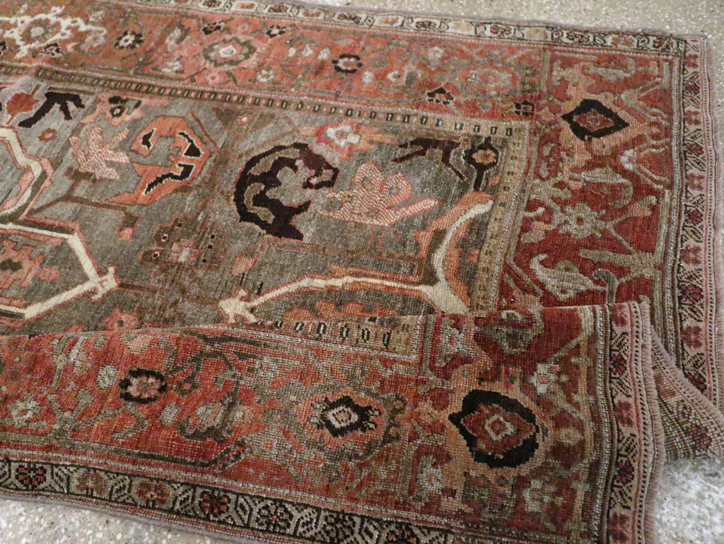 Antique Persian Bidjar Accent Rug, No.26662 - Galerie Shabab