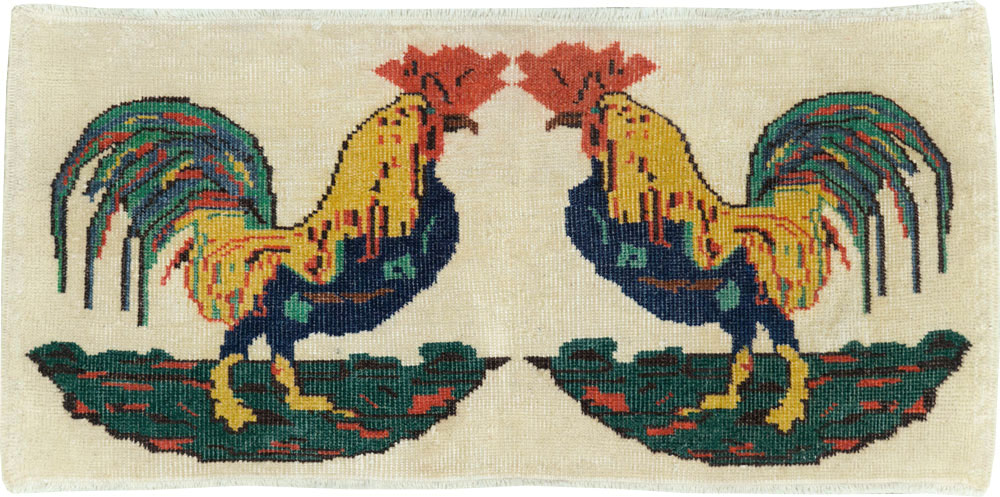 Vintage Turkish Anatolian Pictorial Throw Rug, No.26670 - Galerie Shabab