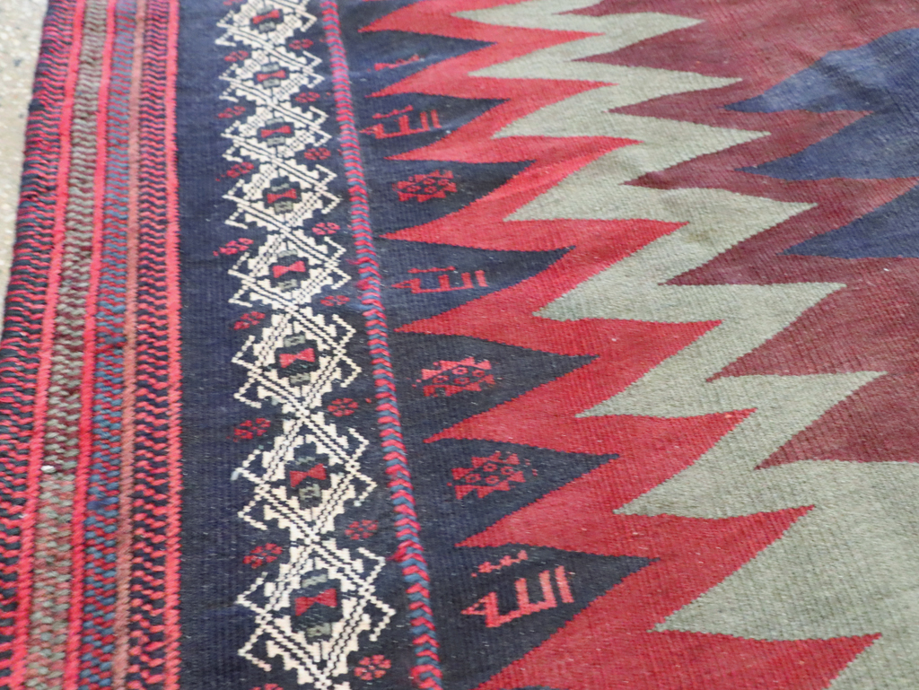 Vintage Persian Shiraz Flatweave Kilim Square Accent Rug, No.26679 - Galerie Shabab