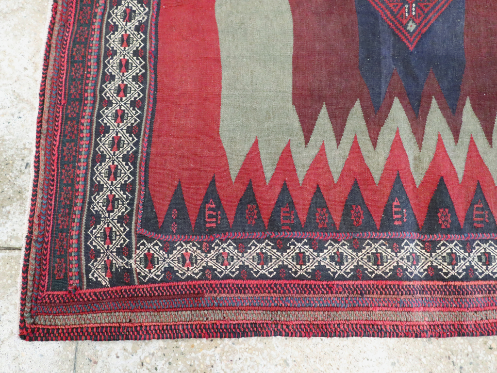 Vintage Persian Shiraz Flatweave Kilim Square Accent Rug, No.26679 - Galerie Shabab