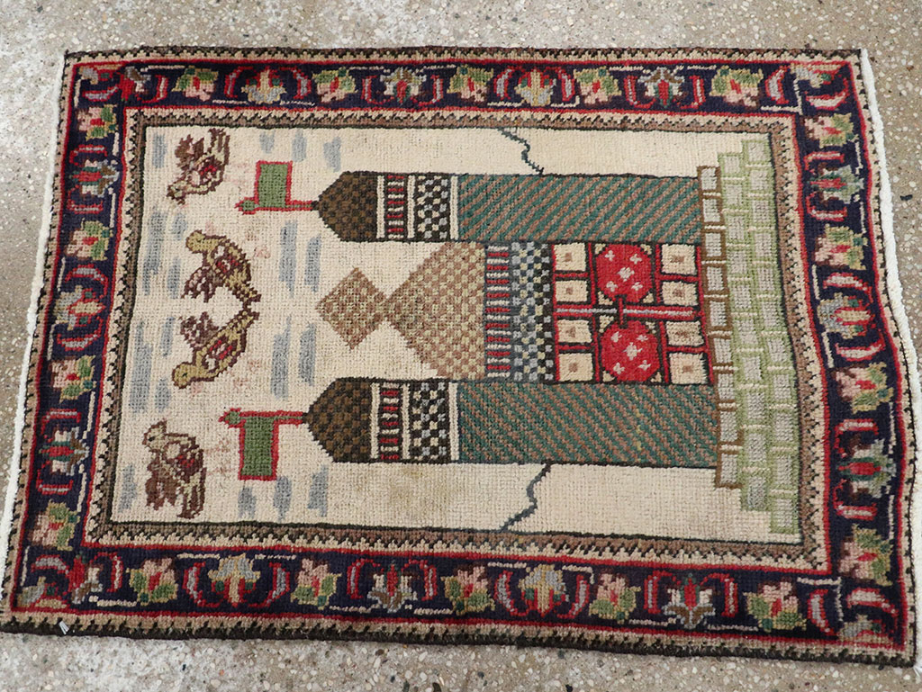 Vintage Persian Tabriz Pictorial Rug, No.26704 - Galerie Shabab
