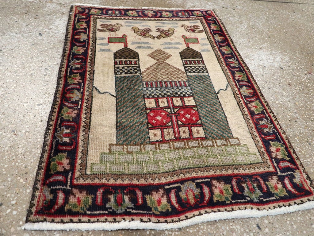 Vintage Persian Tabriz Pictorial Rug, No.26704 - Galerie Shabab