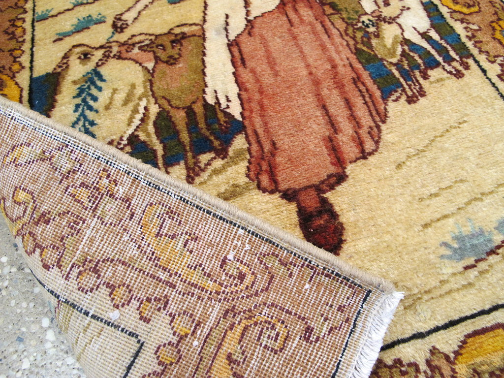 Vintage Persian Tabriz Pictorial Throw Rug, No.26711 - Galerie Shabab