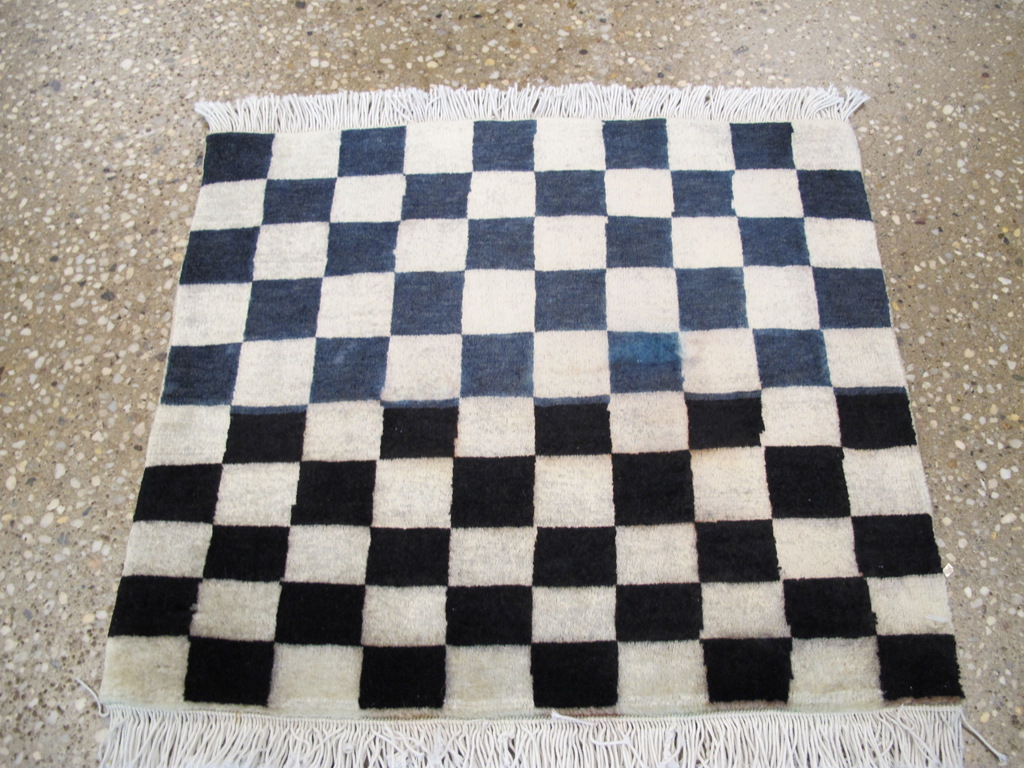 Vintage Persian Tabriz Square Rug, No.26726 - Galerie Shabab