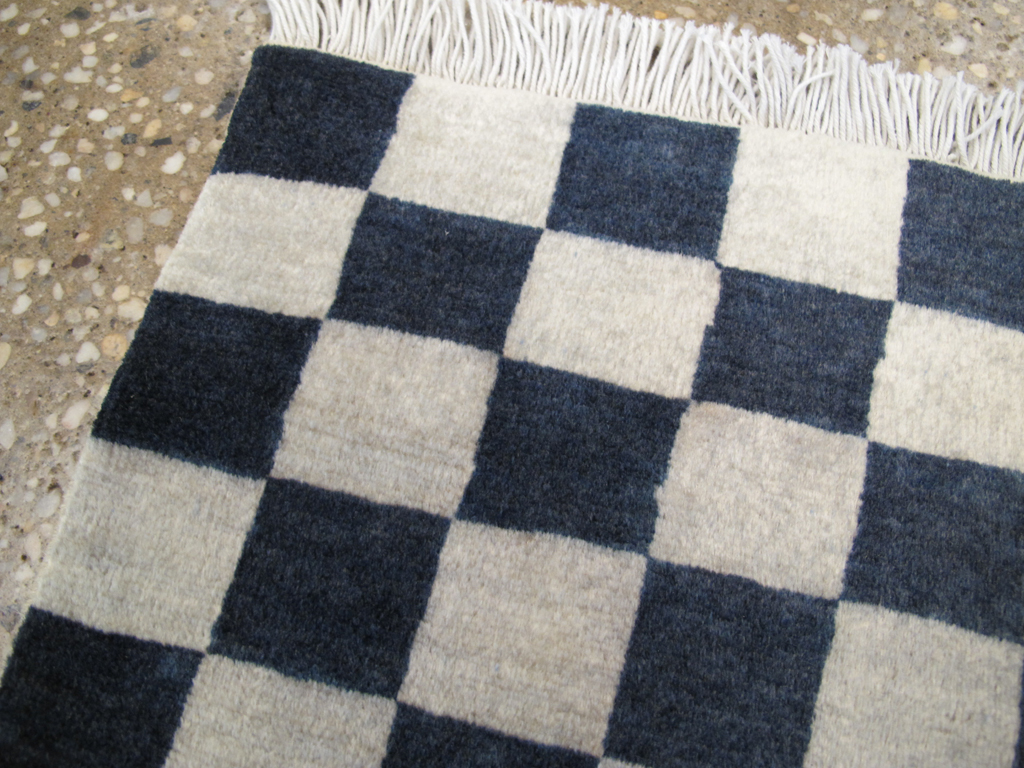 Vintage Persian Tabriz Square Rug, No.26726 - Galerie Shabab