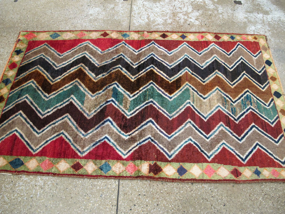Vintage Persian Gabbeh Rug, No.26738 - Galerie Shabab