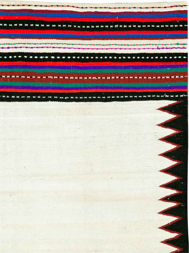 Vintage Persian Kilim Throw Rug, No.26747 - Galerie Shabab