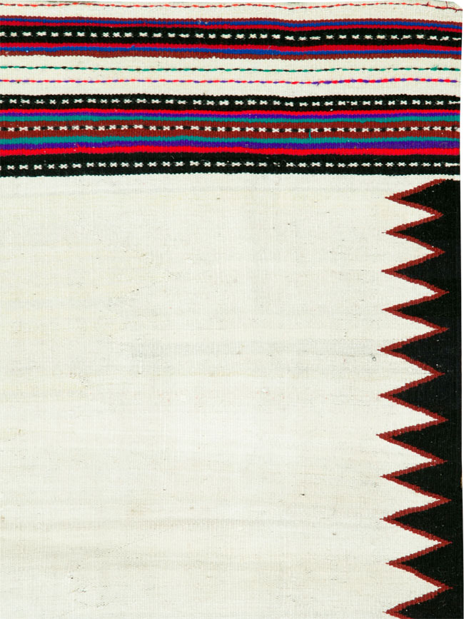 Vintage Persian Kilim Throw Rug, No.26747 - Galerie Shabab