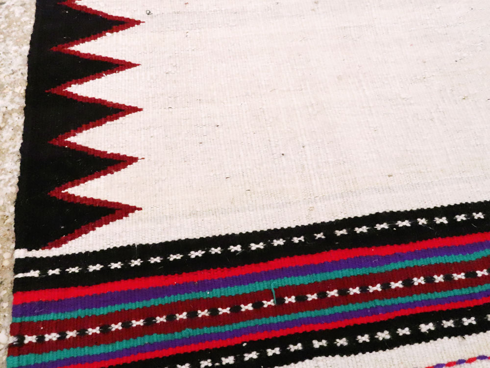Vintage Persian Kilim Throw Rug, No.26747 - Galerie Shabab