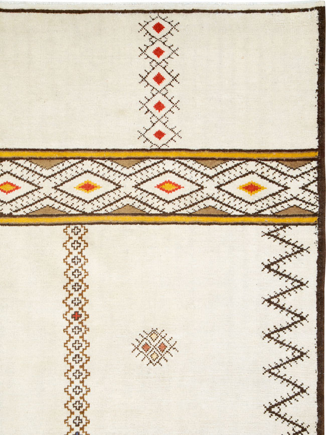 Vintage Moroccan Carpet, No.26756 - Galerie Shabab