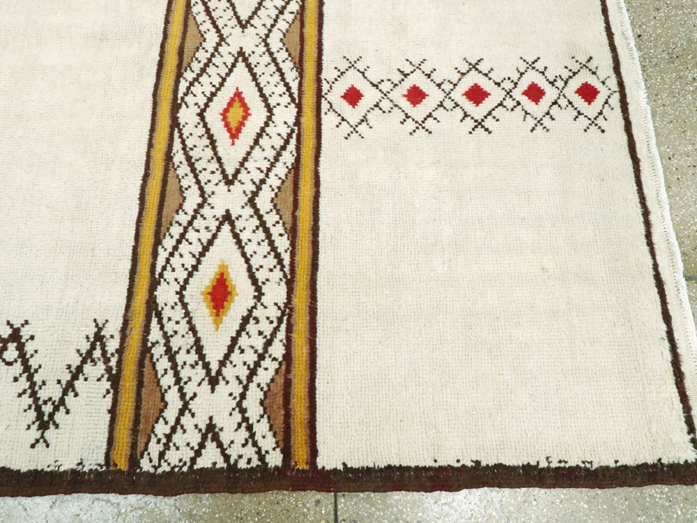 Vintage Moroccan Carpet, No.26756 - Galerie Shabab