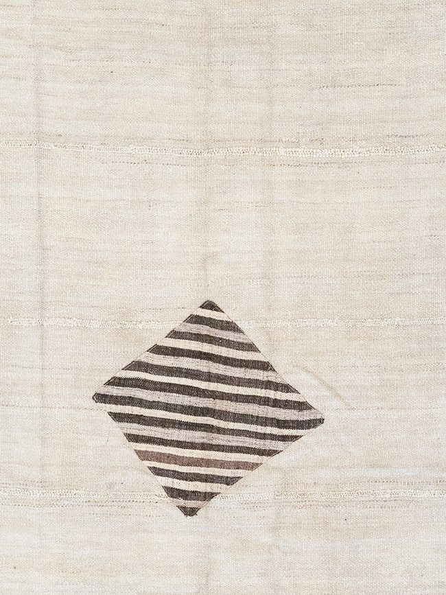 Vintage Persian Flatweave Kilim Accent Carpet, No.26758 - Galerie Shabab