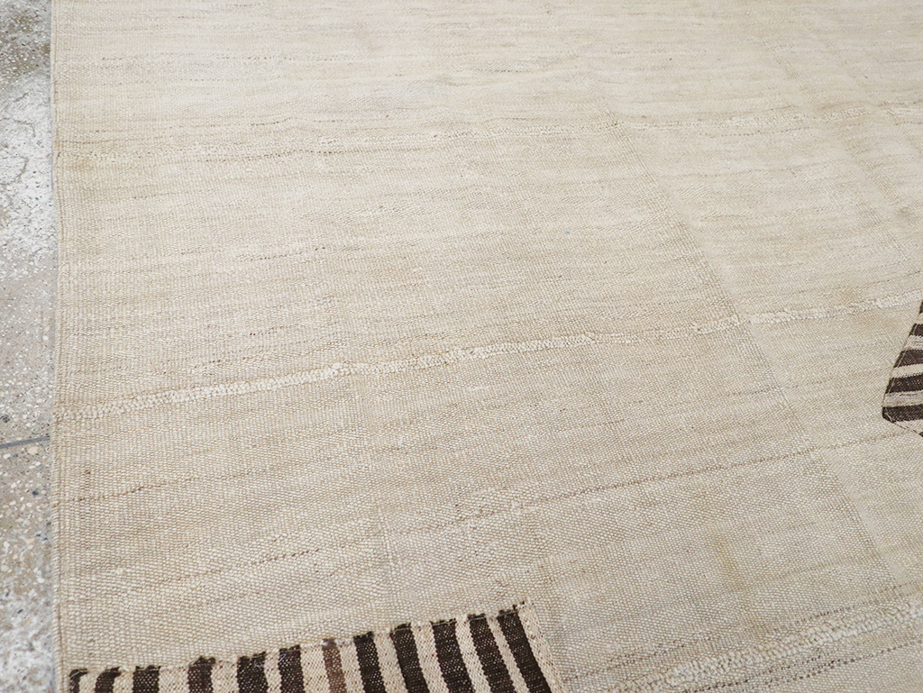 Vintage Persian Flatweave Kilim Accent Carpet, No.26758 - Galerie Shabab