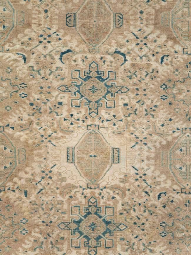 Vintage Persian Karajeh Small Room Size Carpet, No.26772 - Galerie Shabab