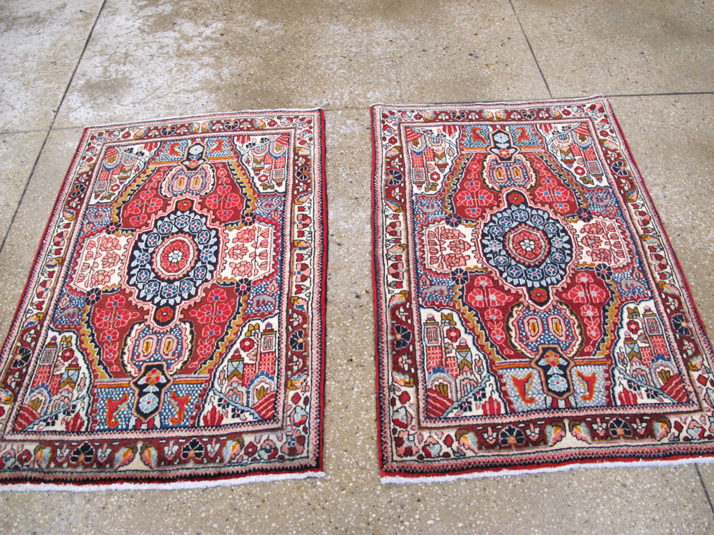 Vintage Persian Sarouk Throw Rug (Pair: 1 of 2), No.26792 - Galerie Shabab