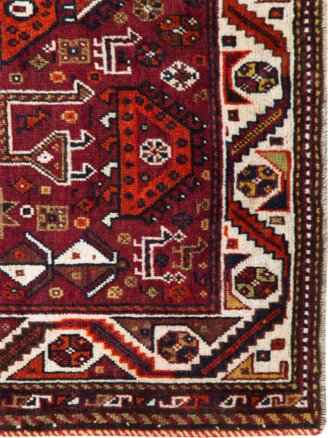 Vintage Pictorial Qashqai Rug, No.26794 - Galerie Shabab