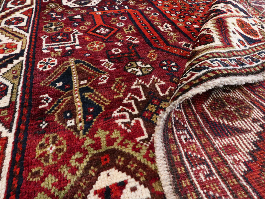 Vintage Pictorial Qashqai Rug, No.26794 - Galerie Shabab