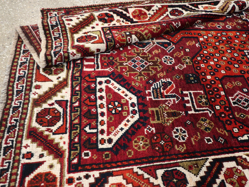 Vintage Pictorial Qashqai Rug, No.26794 - Galerie Shabab