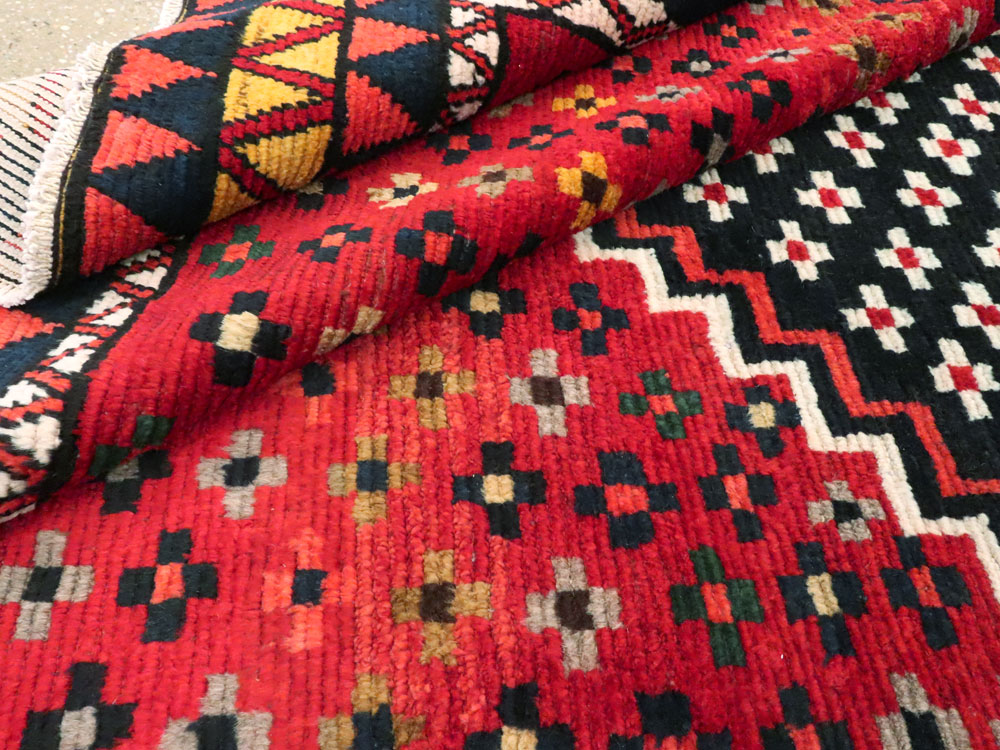 Vintage Persian Gabbeh Rug, No.26797 - Galerie Shabab