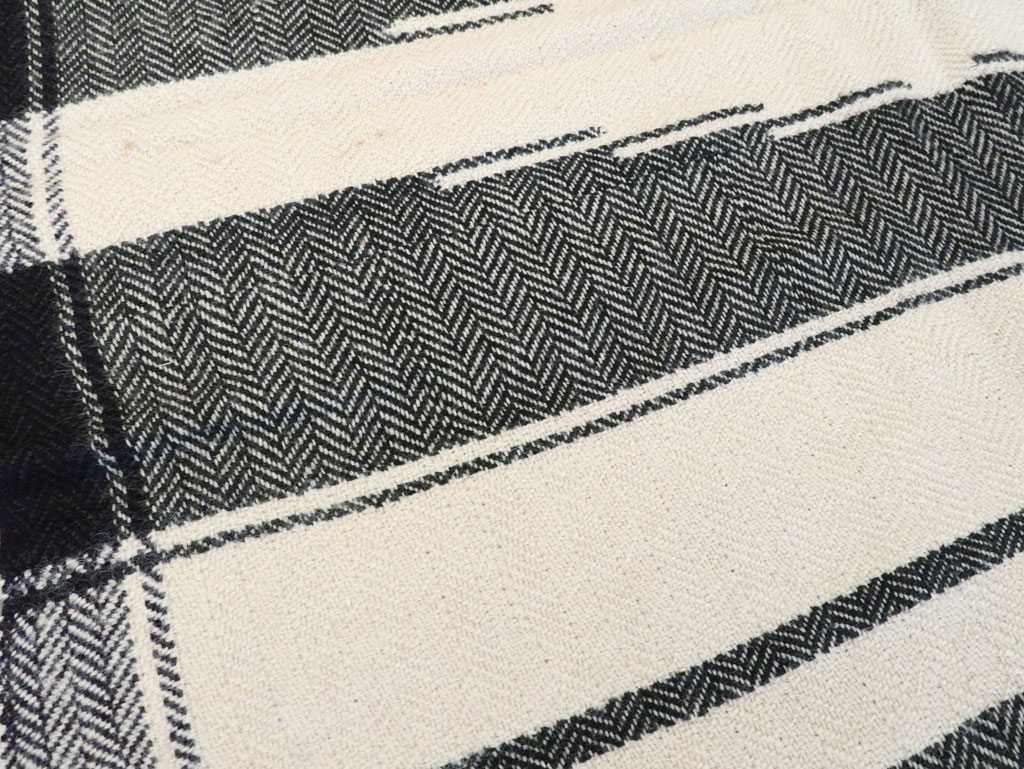 Vintage Persian Textile, No.26800 - Galerie Shabab