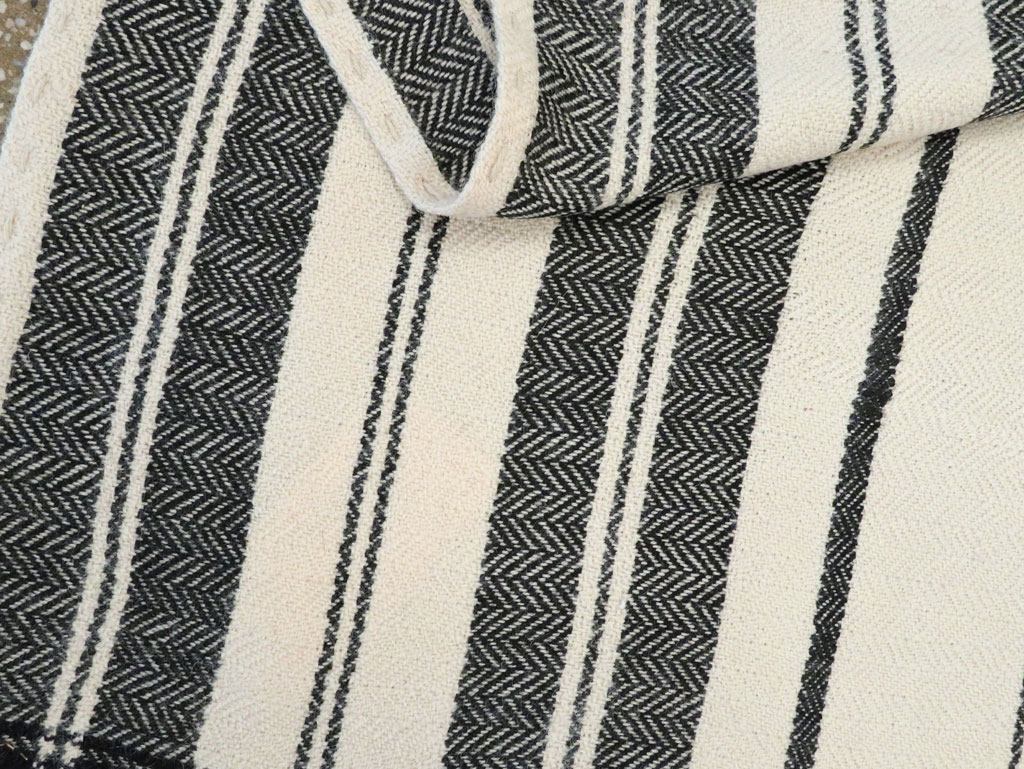 Vintage Persian Textile, No.26800 - Galerie Shabab