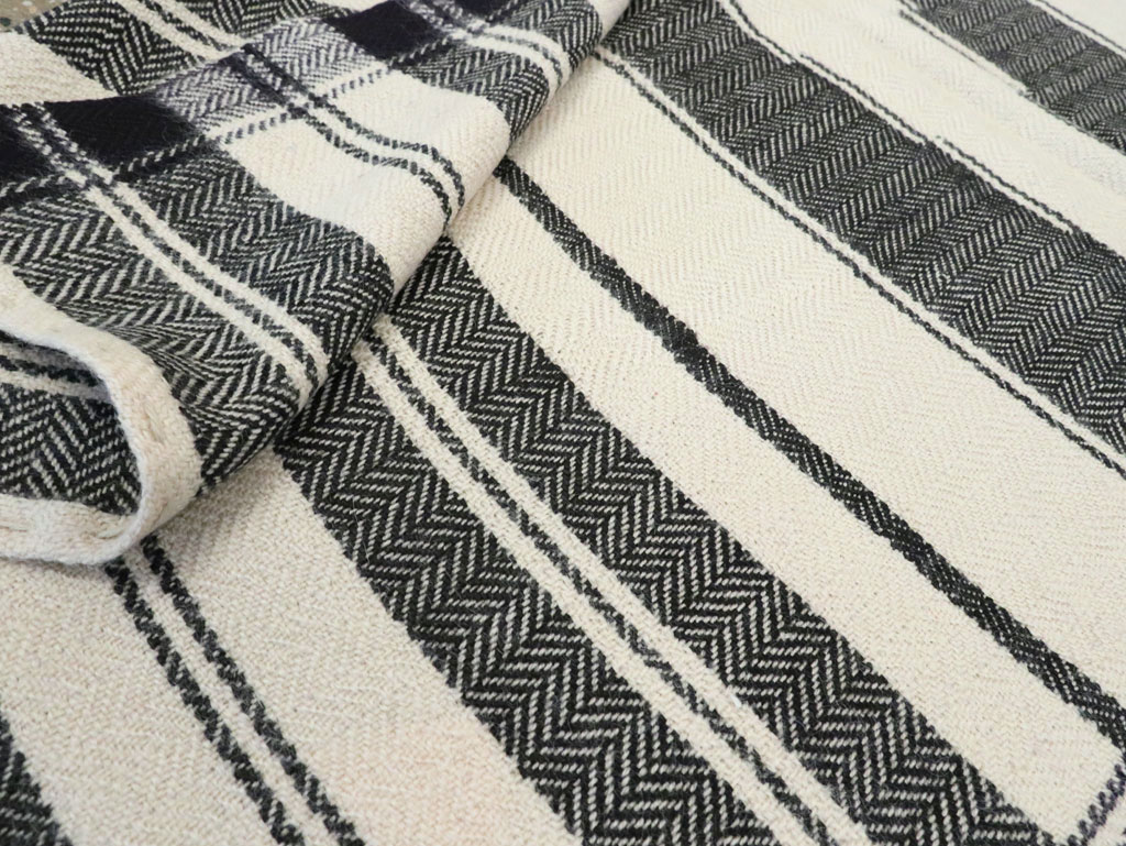 Vintage Persian Textile, No.26800 - Galerie Shabab