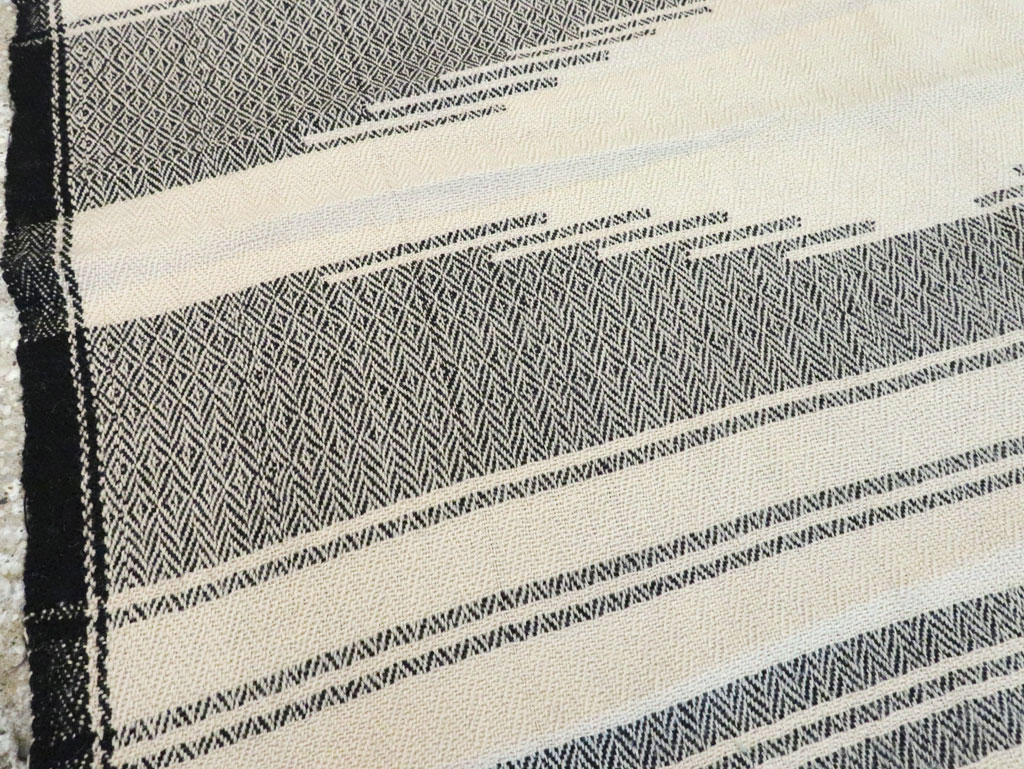 Vintage Persian Textile, No.26803 - Galerie Shabab