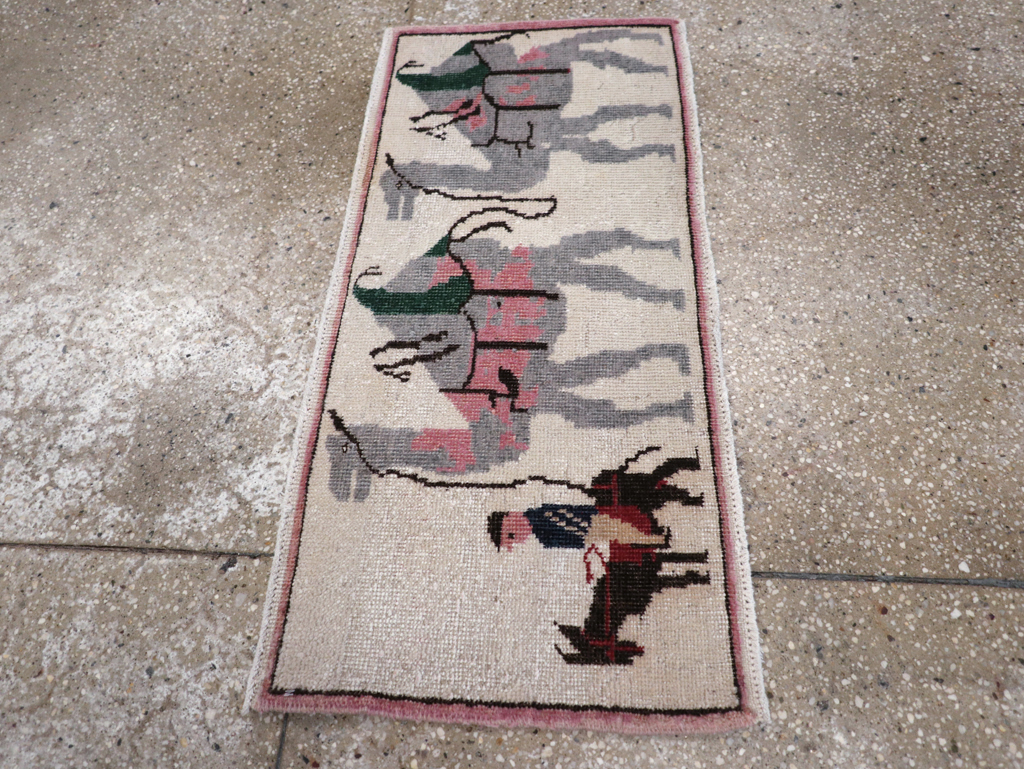 Vintage Turkish Pictorial Throw Rug, No.26817 - Galerie Shabab