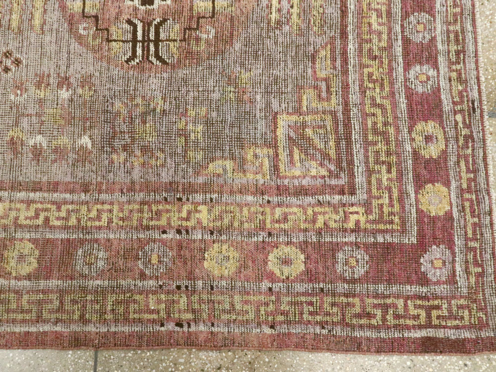 Antique East Turkestan Khotan Accent Rug, No.26818 - Galerie Shabab