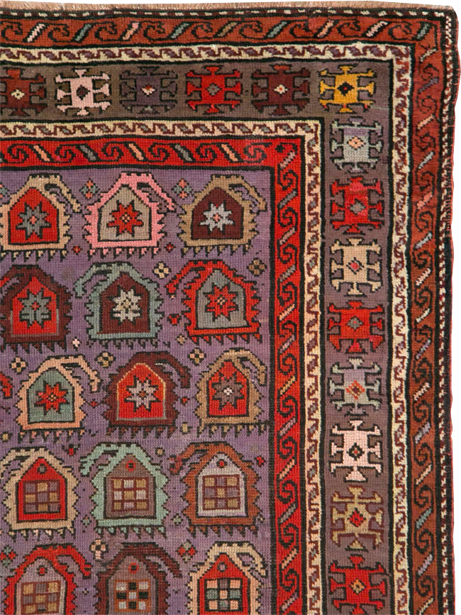 Antique Caucasian Accent Rug, No.26821 - Galerie Shabab