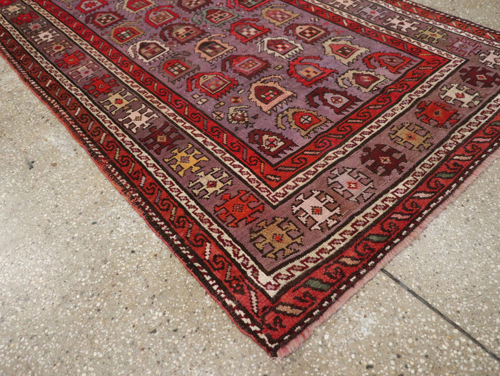 Antique Caucasian Accent Rug, No.26821 - Galerie Shabab