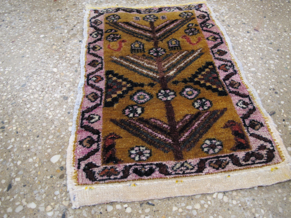 Vintage Persian Gabbeh Tribal Throw Rug, No.26825 - Galerie Shabab