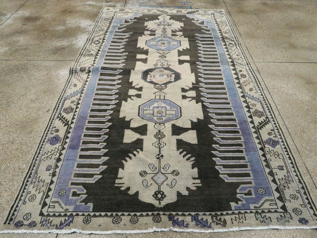 Vintage Persian Malayer Gallery Rug, No.26837 - Galerie Shabab