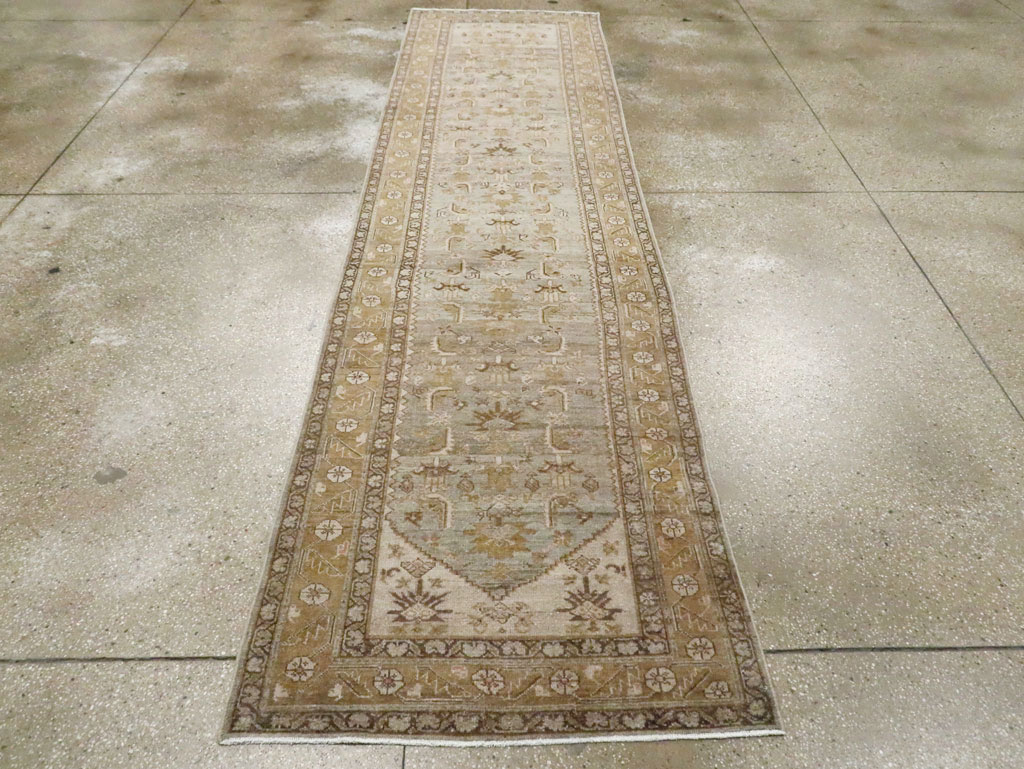 Vintage Persian Malayer Runner, No.26845 - Galerie Shabab