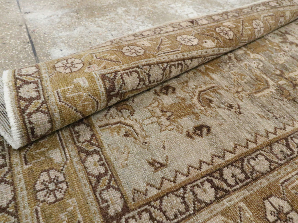 Vintage Persian Malayer Runner, No.26845 - Galerie Shabab