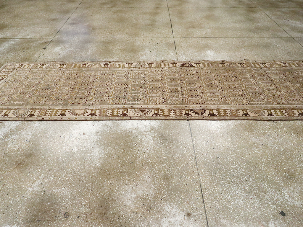 Vintage Persian Malayer Runner, No.26856 - Galerie Shabab