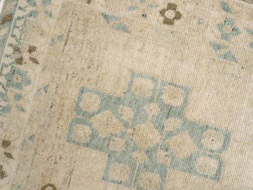 Vintage Persian Afshar Throw Rug, No.26890 - Galerie Shabab