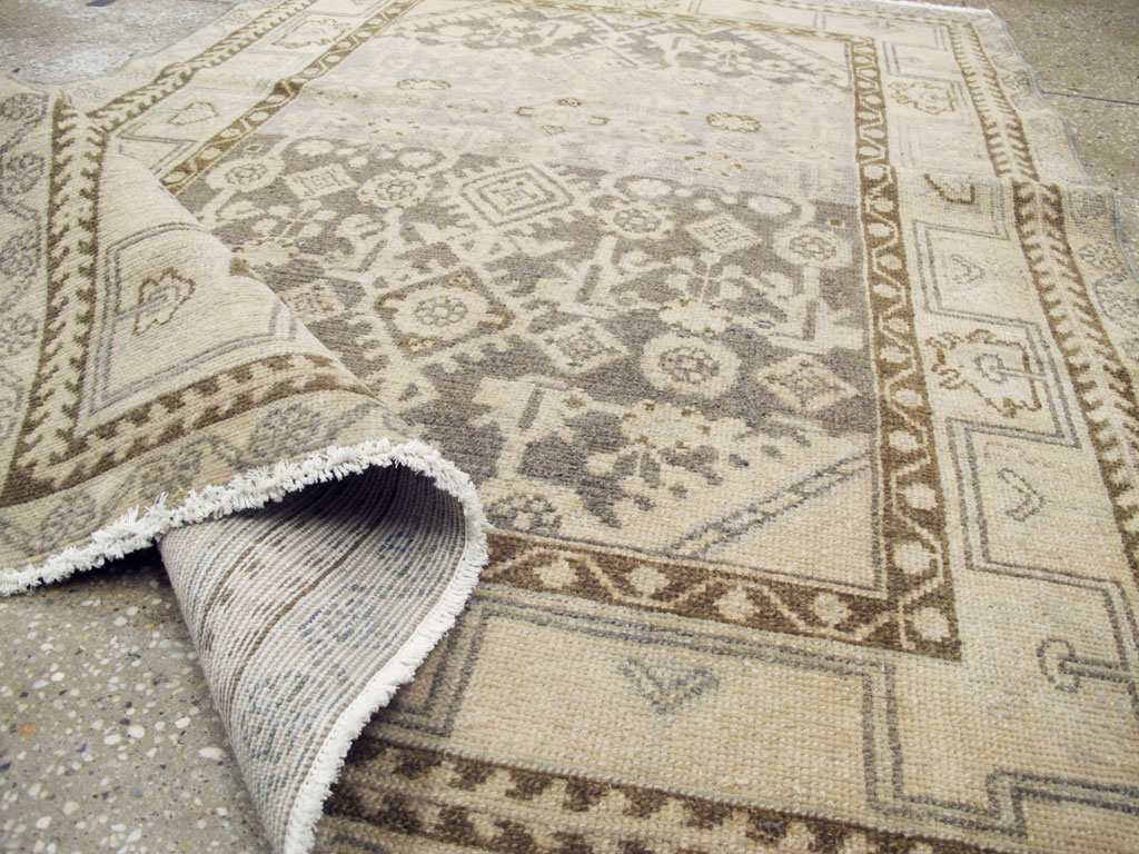 Vintage Persian Malayer Throw Rug, No.26891 - Galerie Shabab